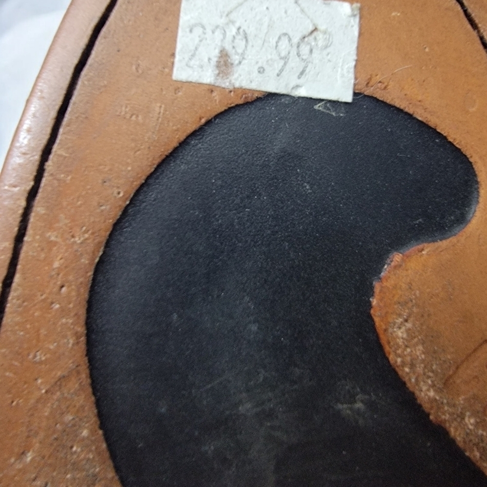 Corral Woman's Cowgirl boots size 8.5M block heel. Boot stand 9 inches. See more - Picture 11 of 16
